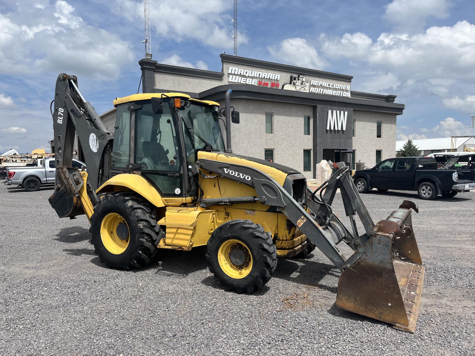 ./imagenes/INVOICE/2019/15154/VOLVO BL70 (1).JPG